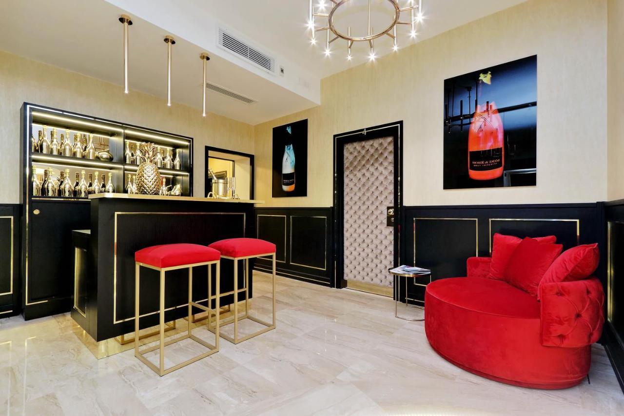 Trevi Diamond Luxury Suites & Jacuzzi Roma Exterior foto